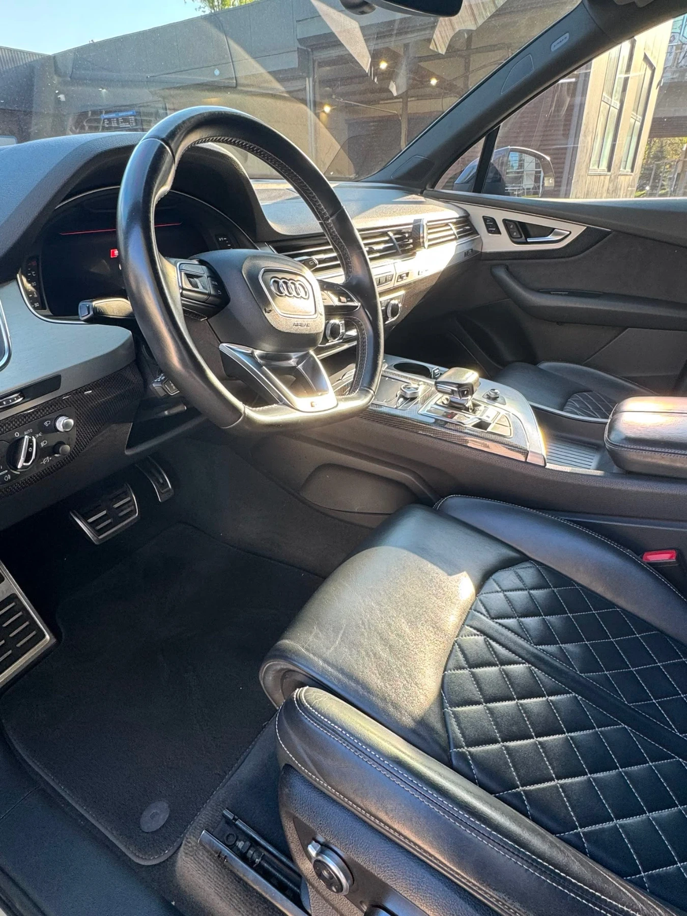 Audi SQ7, снимка 9 - Автомобили и джипове - 55010617