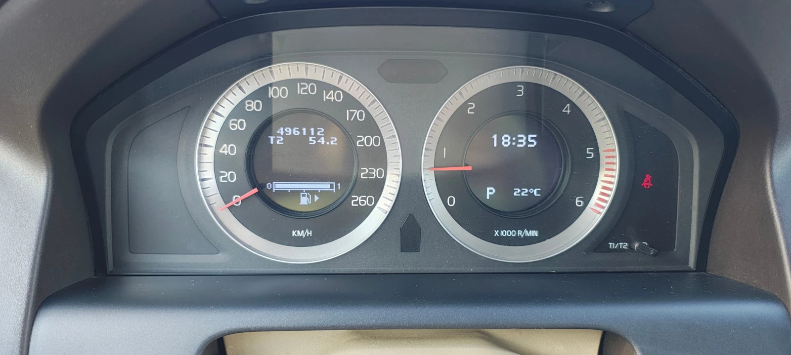 Volvo XC60, снимка 14 - Автомобили и джипове - 55532564