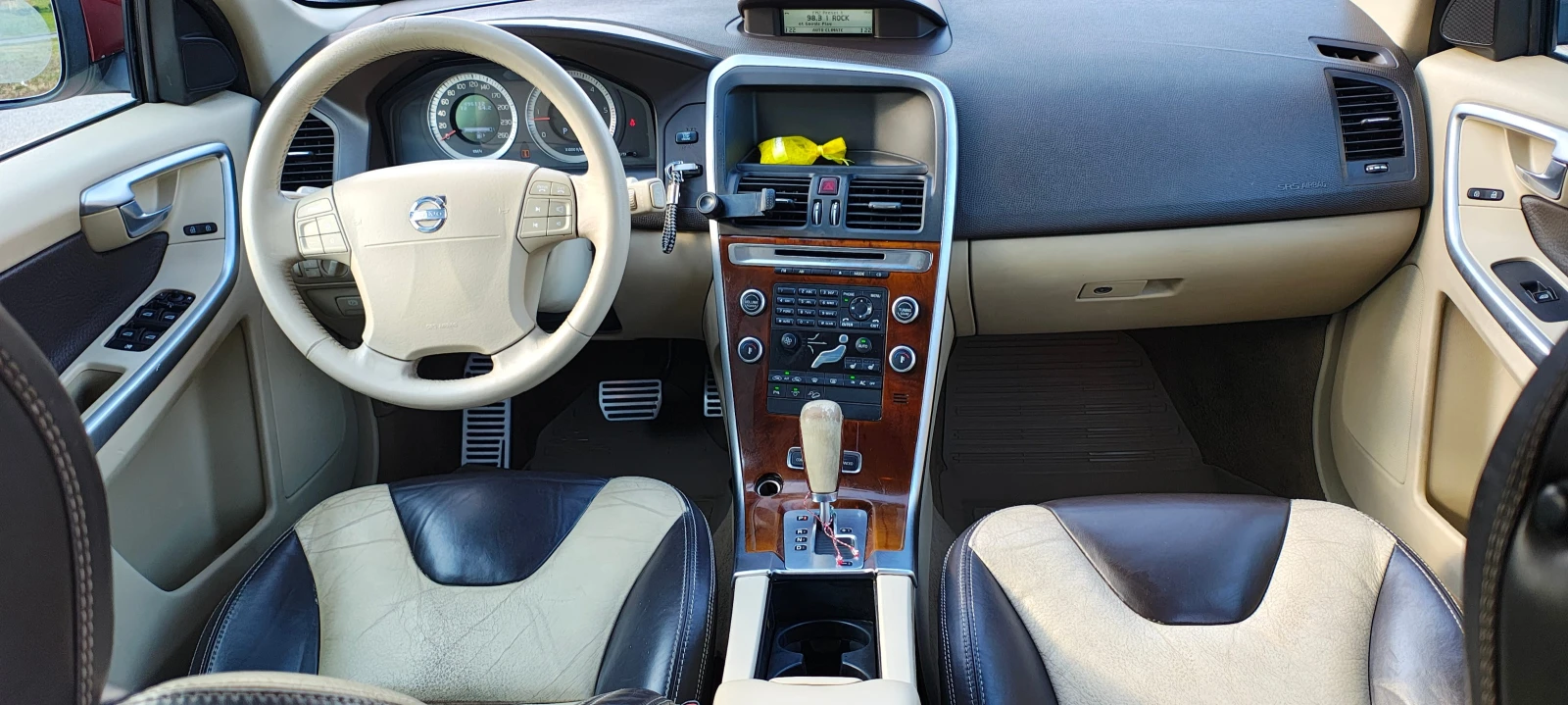 Volvo XC60, снимка 11 - Автомобили и джипове - 55532564