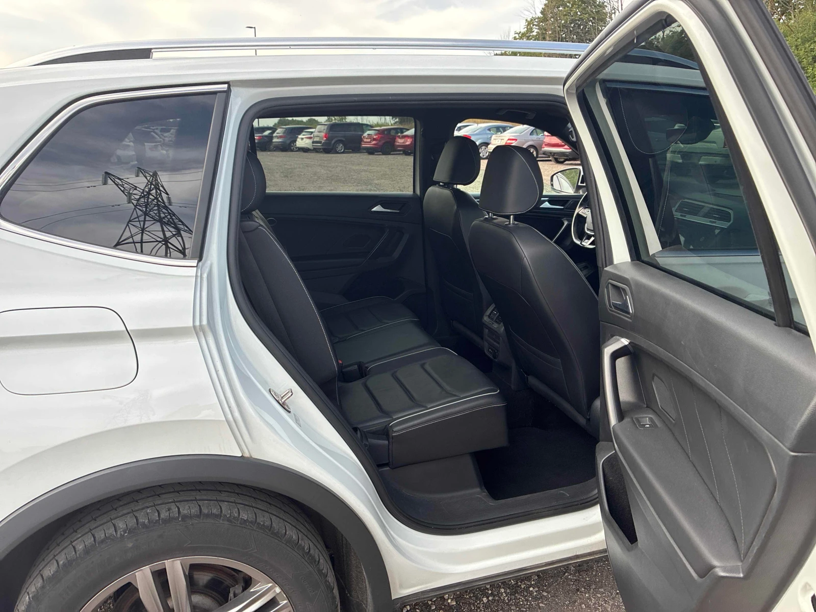 VW Tiguan * Highline * CARFAX * БЕЗ ПЪРВОНАЧАЛНА ВНОСКА, снимка 11 - Автомобили и джипове - 56001784