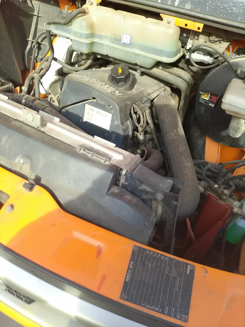 Iveco Daily, снимка 5 - Бусове и автобуси - 52847358