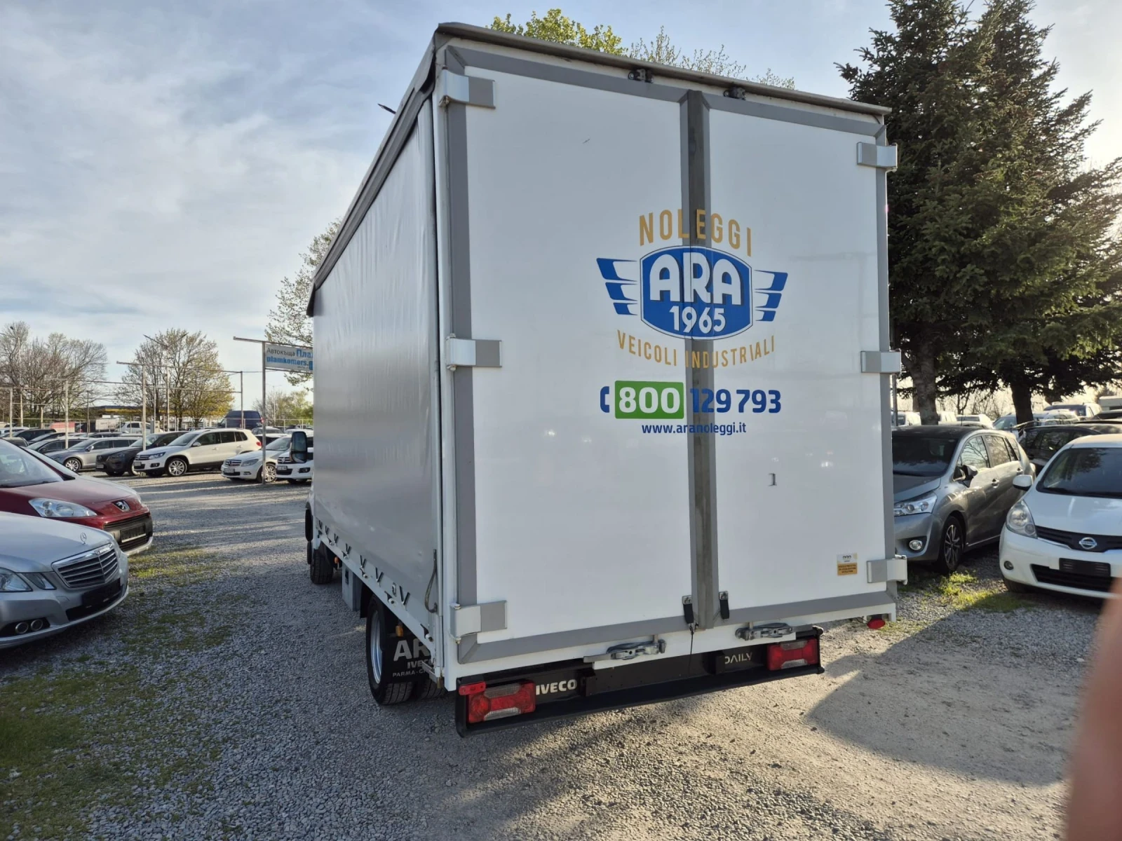 Iveco Daily 2.3-150k.c, снимка 4 - Бусове и автобуси - 53366558