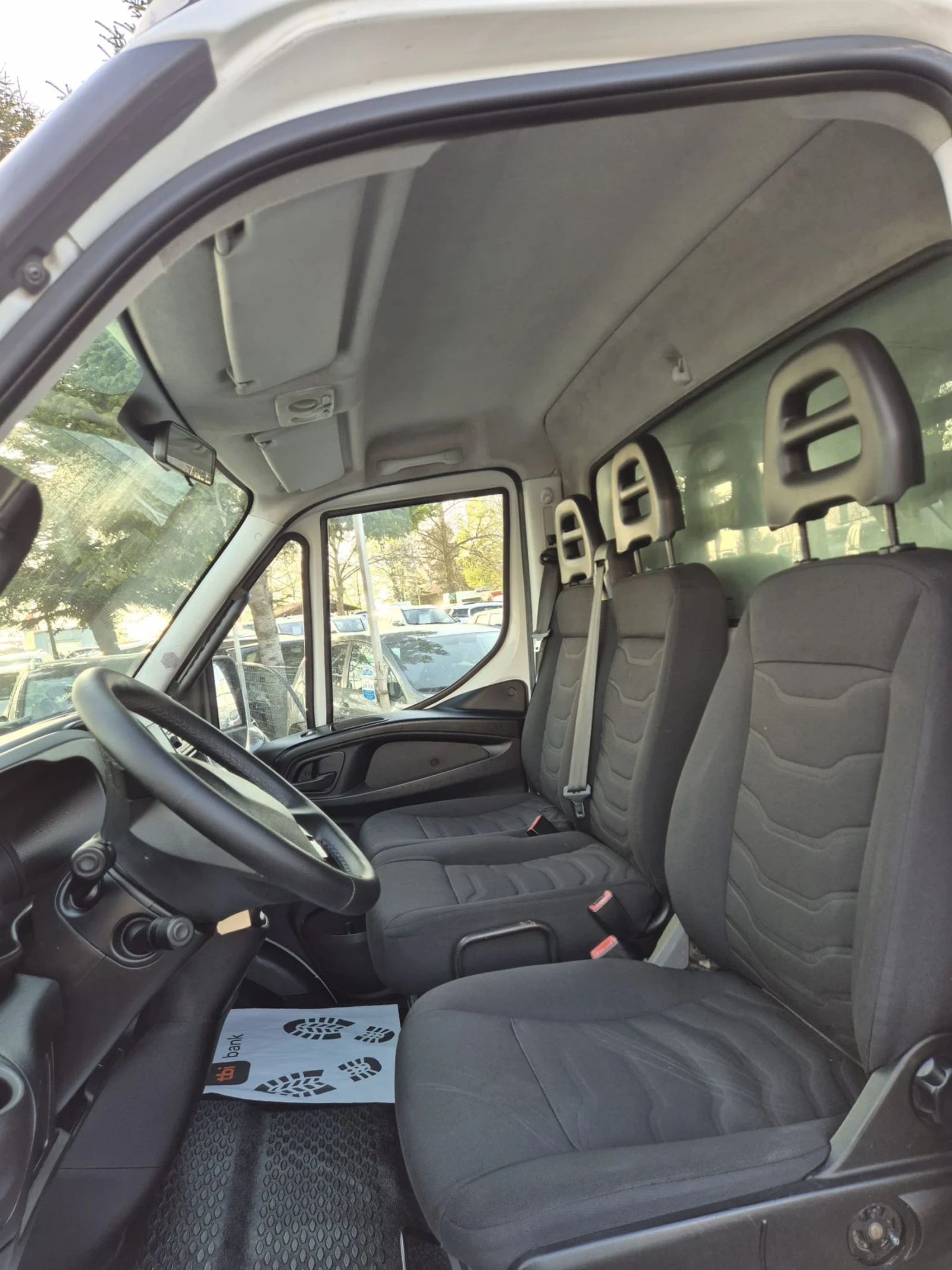 Iveco Daily 2.3-150k.c, снимка 6 - Бусове и автобуси - 53366558