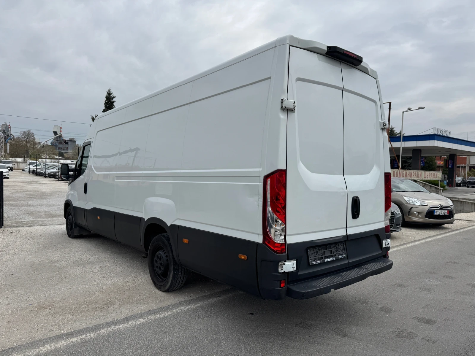 Iveco Daily 35S14 2.3 HPI HI-MATIC 8ZF XXXL EURO6, снимка 7 - Бусове и автобуси - 54208989