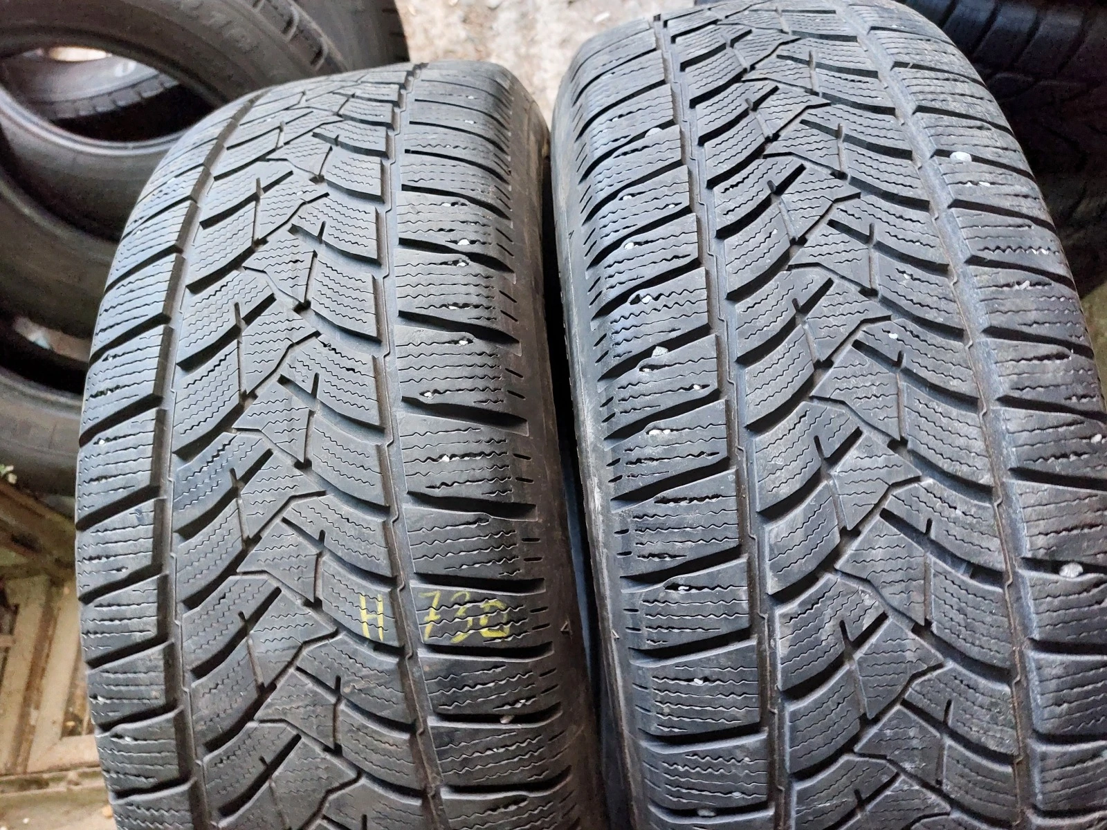 ���� 235/60R18 | Mobile.bg � ����������� 1