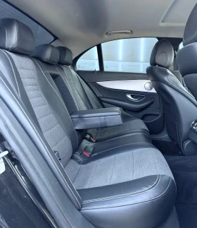 Mercedes-Benz E 220 AMG Packet , снимка 16