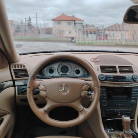 Mercedes-Benz E 320, снимка 12