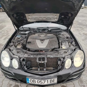 Mercedes-Benz E 320, снимка 13
