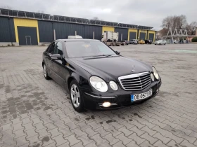 Mercedes-Benz E 320, снимка 3