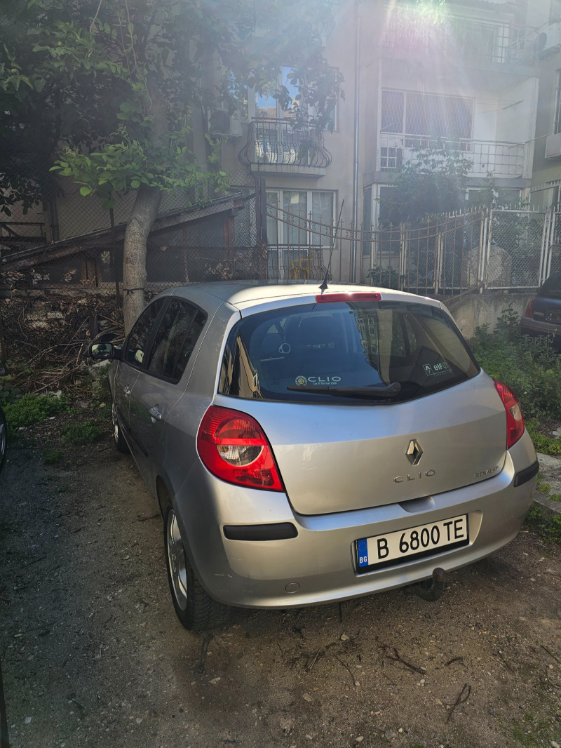 Renault Clio, снимка 3 - Автомобили и джипове - 46103244