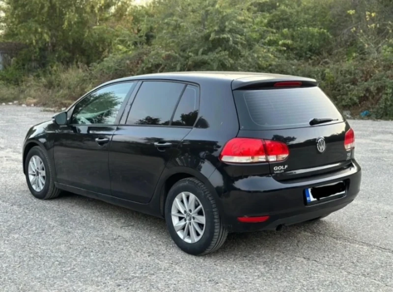 VW Golf, снимка 5 - Автомобили и джипове - 48410070