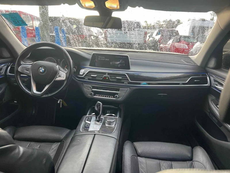 BMW 750 M* SPORT* ДИГИТАЛНО* ТАБЛО* МАСАЖ* ОБДУХВАНЕ* ДИСТ, снимка 12 - Автомобили и джипове - 48482832