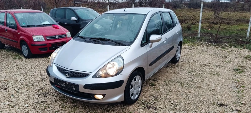 Honda Jazz 1.4i 83к.с.Климатроник, снимка 3 - Автомобили и джипове - 48610408