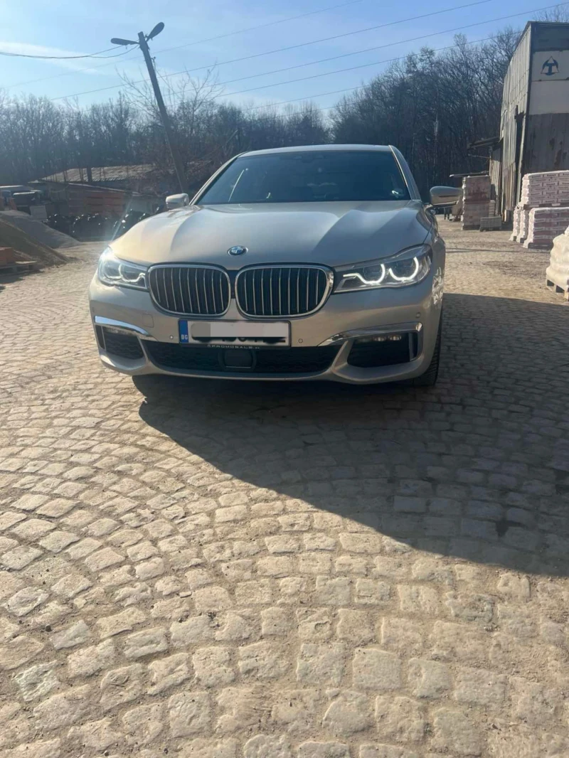 BMW 750 Xdrive, снимка 4 - Автомобили и джипове - 49452326