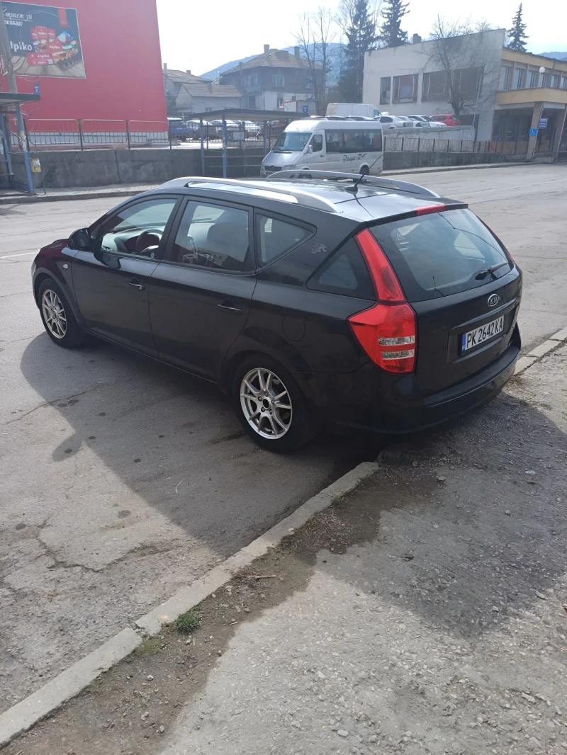 Kia Ceed, снимка 2 - Автомобили и джипове - 49454075