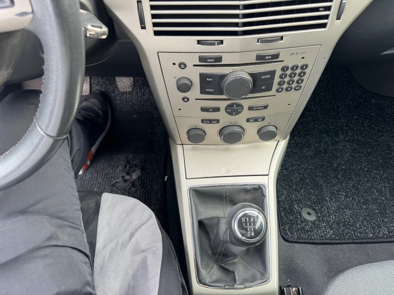 Opel Astra GTC, снимка 9 - Автомобили и джипове - 52209250