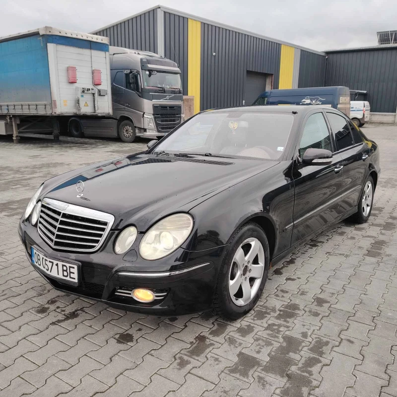 Mercedes-Benz E 320, снимка 5 - Автомобили и джипове - 52321981