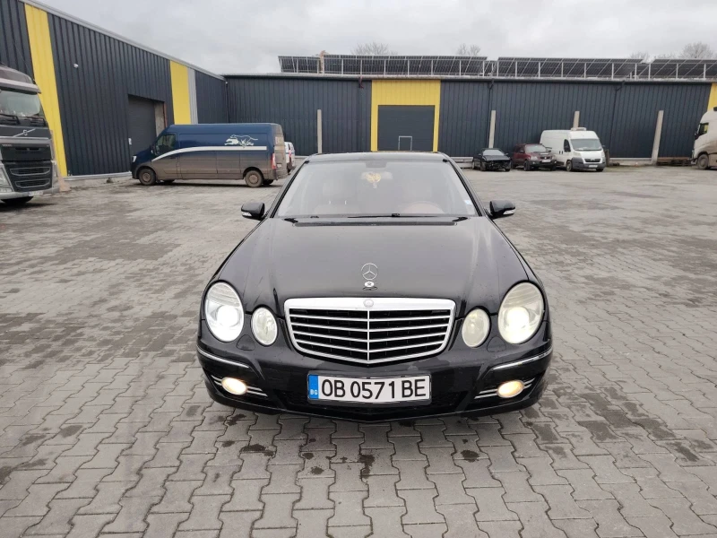 Mercedes-Benz E 320, снимка 2 - Автомобили и джипове - 52321981