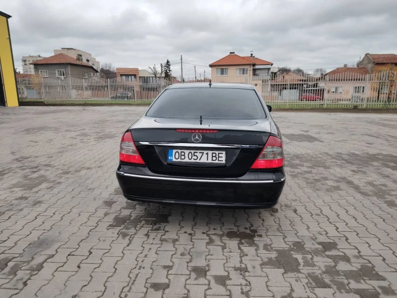 Mercedes-Benz E 320, снимка 10 - Автомобили и джипове - 52321981