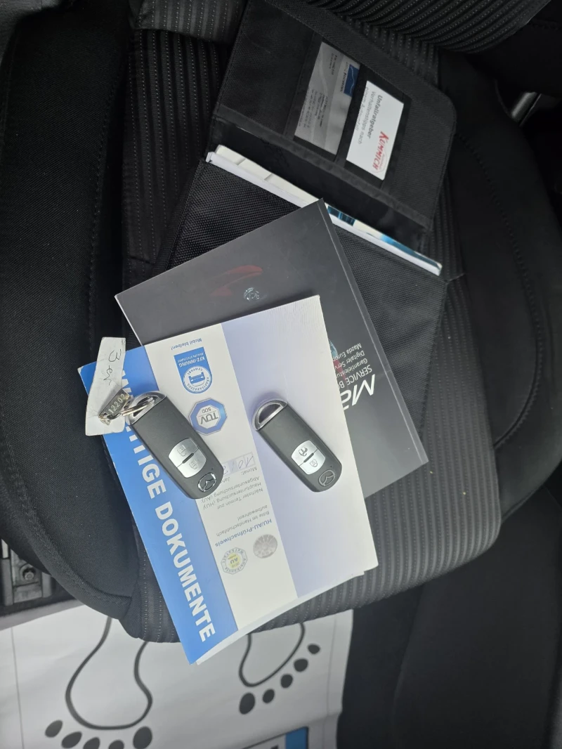 Mazda 3 2.0 SKYACTIV, снимка 16 - Автомобили и джипове - 52658264