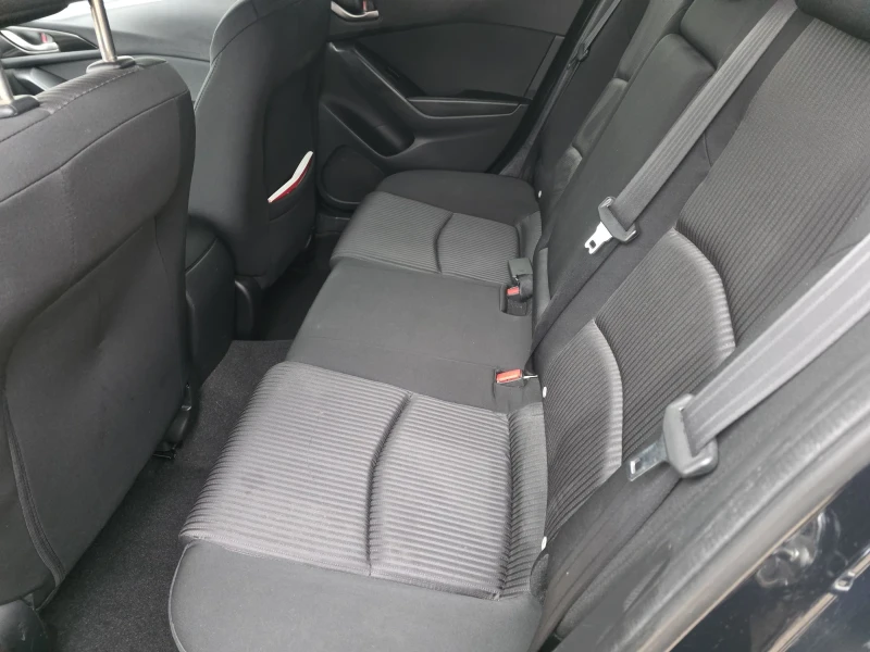 Mazda 3 2.0 SKYACTIV, снимка 14 - Автомобили и джипове - 52658264