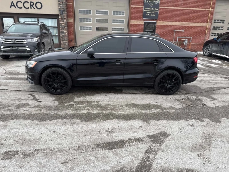 Audi A3 * 2.0T Komfort * CARFAX * БЕЗ ПЪРВОНАЧАЛНА ВНОСКА, снимка 2 - Автомобили и джипове - 52956499