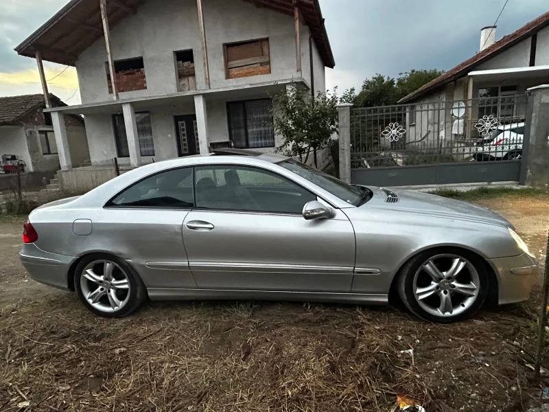 Mercedes-Benz CLK 220 CDI, снимка 3 - Автомобили и джипове - 52979254