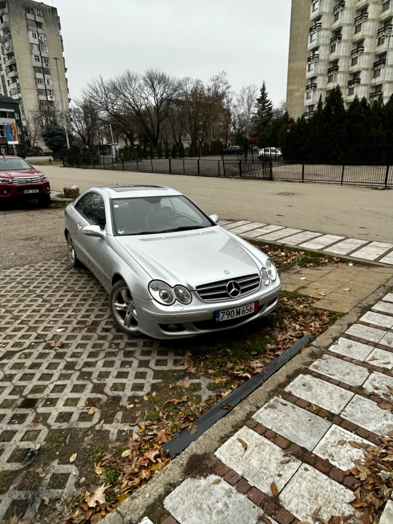 Mercedes-Benz CLK 220 CDI, снимка 8 - Автомобили и джипове - 52979254