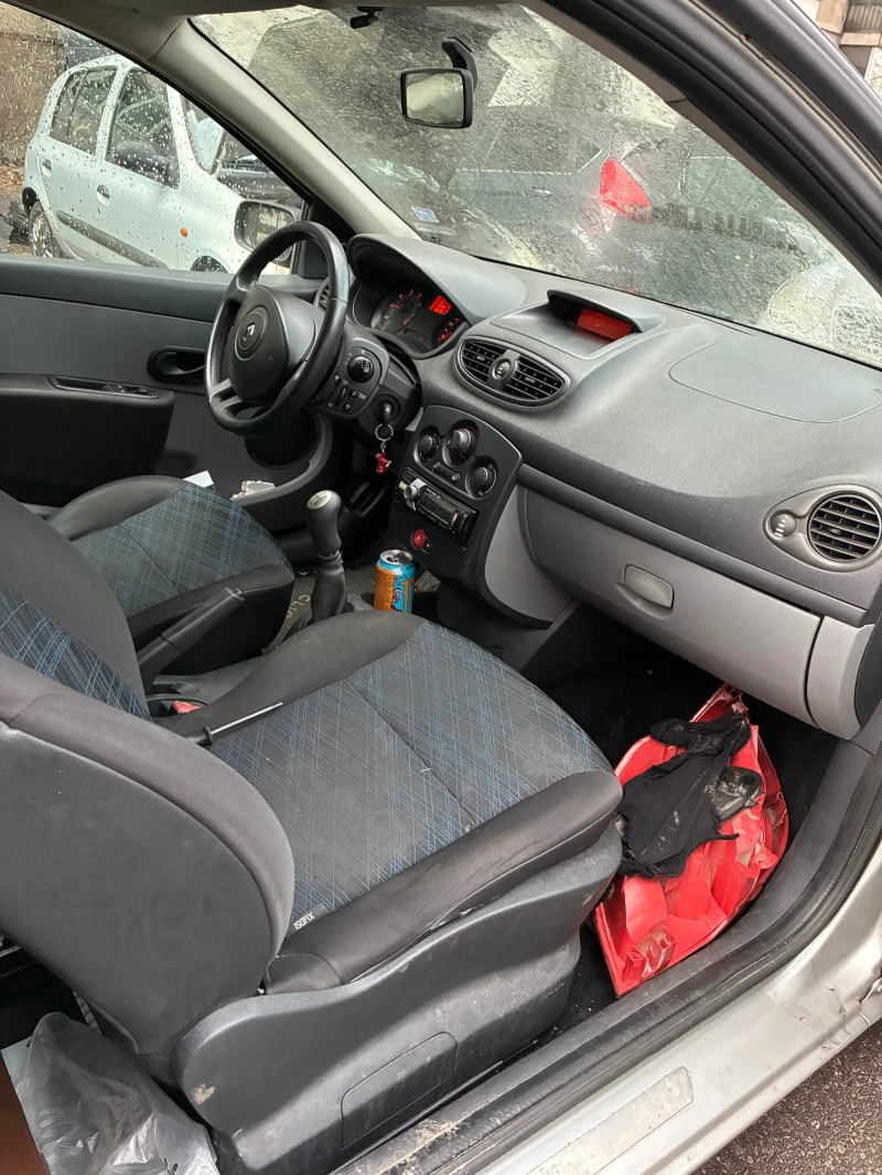 Renault Clio, снимка 3 - Автомобили и джипове - 53156057