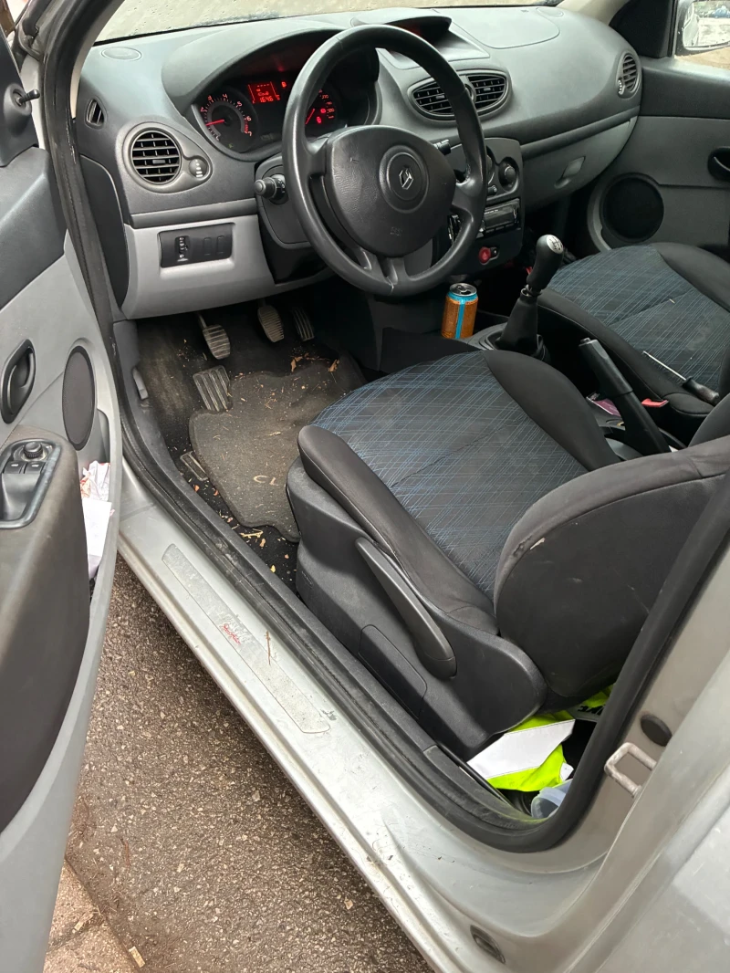 Renault Clio, снимка 7 - Автомобили и джипове - 53156057