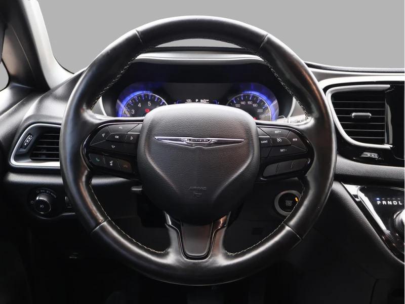 Chrysler Pacifica Без Инциденти * * S Pack * * Мъртва точка * * 4Х4 , снимка 9 - Автомобили и джипове - 53328764