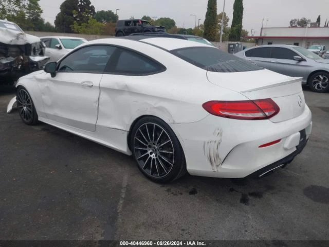 Mercedes-Benz C 300 COUPE, снимка 4 - Автомобили и джипове - 47775871