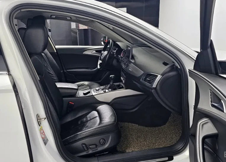 Audi A6 QUATTRO* KOMFORT* KEYLESS АвтоКредит(ЦЕНА ДО БГ), снимка 9 - Автомобили и джипове - 53448241