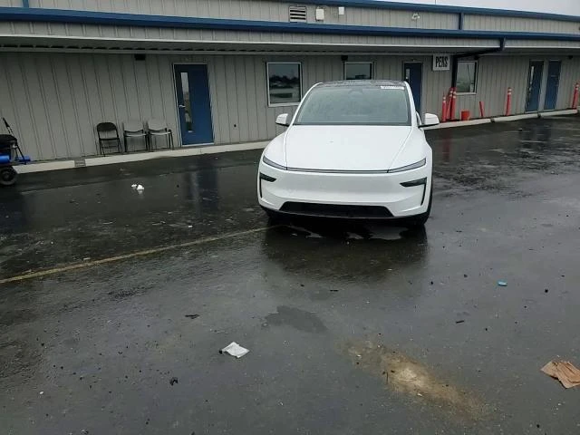 Tesla Model Y, снимка 13 - Автомобили и джипове - 53953523