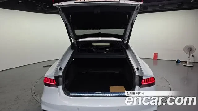 Audi A7 55 TFSI quattro Premium, снимка 3 - Автомобили и джипове - 54396010