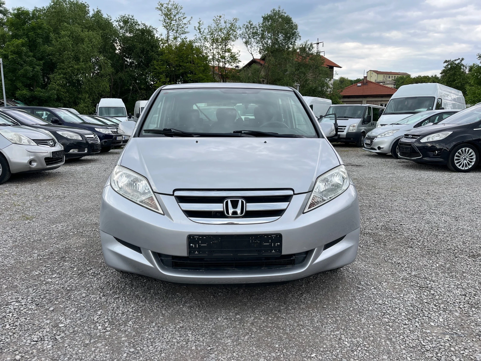 Honda Fr-v 1.7I - изображение 3
