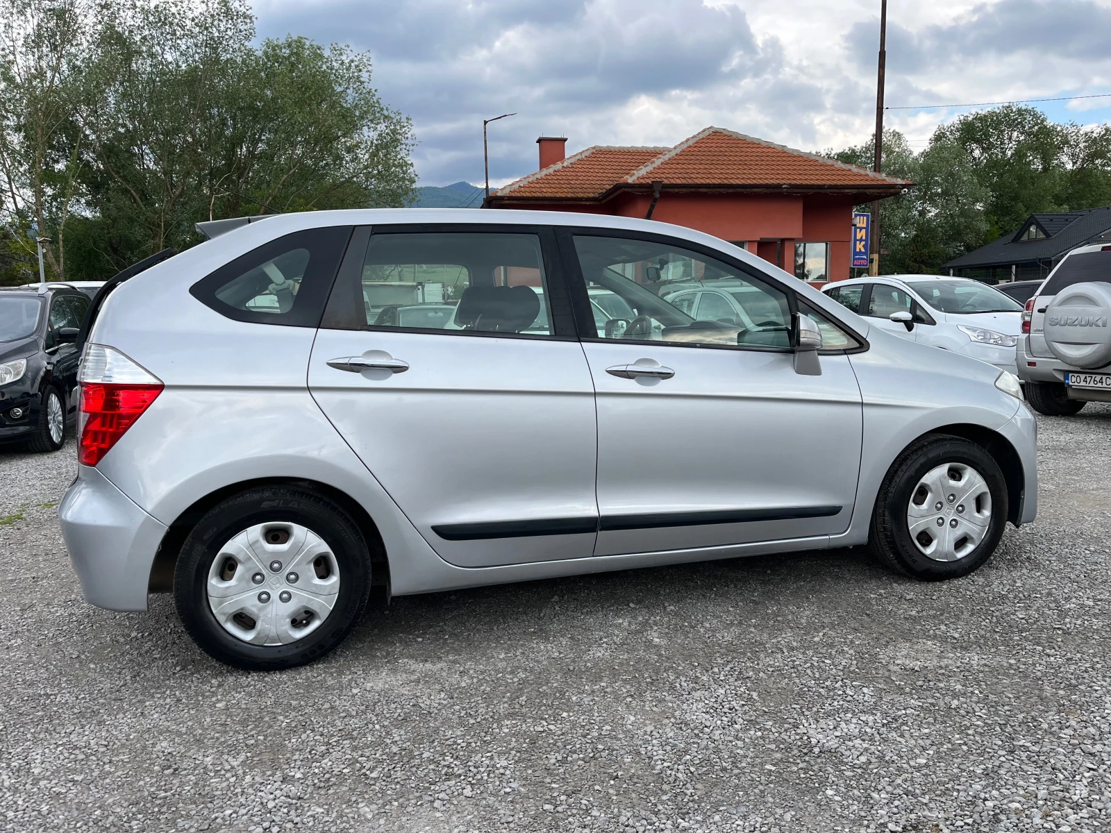 Honda Fr-v 1.7I - изображение 7