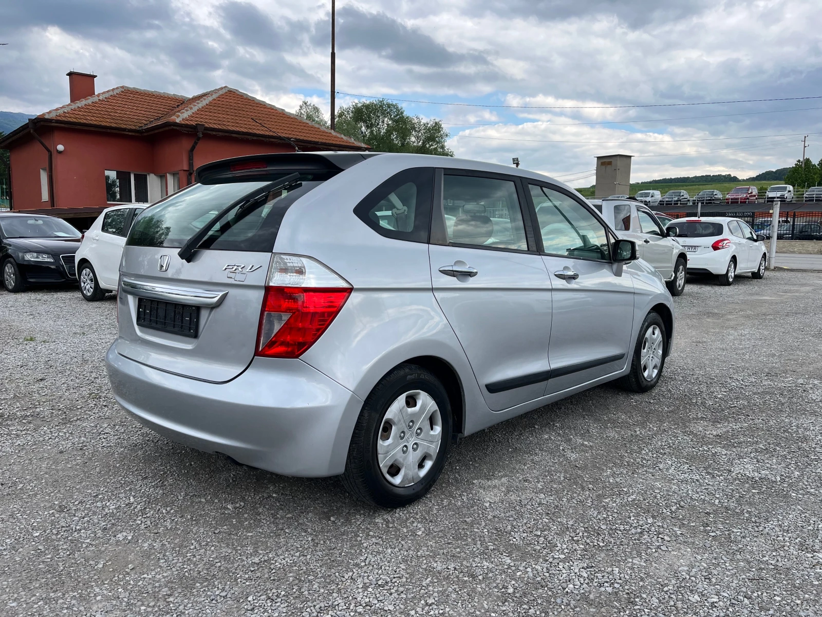 Honda Fr-v 1.7I - изображение 4