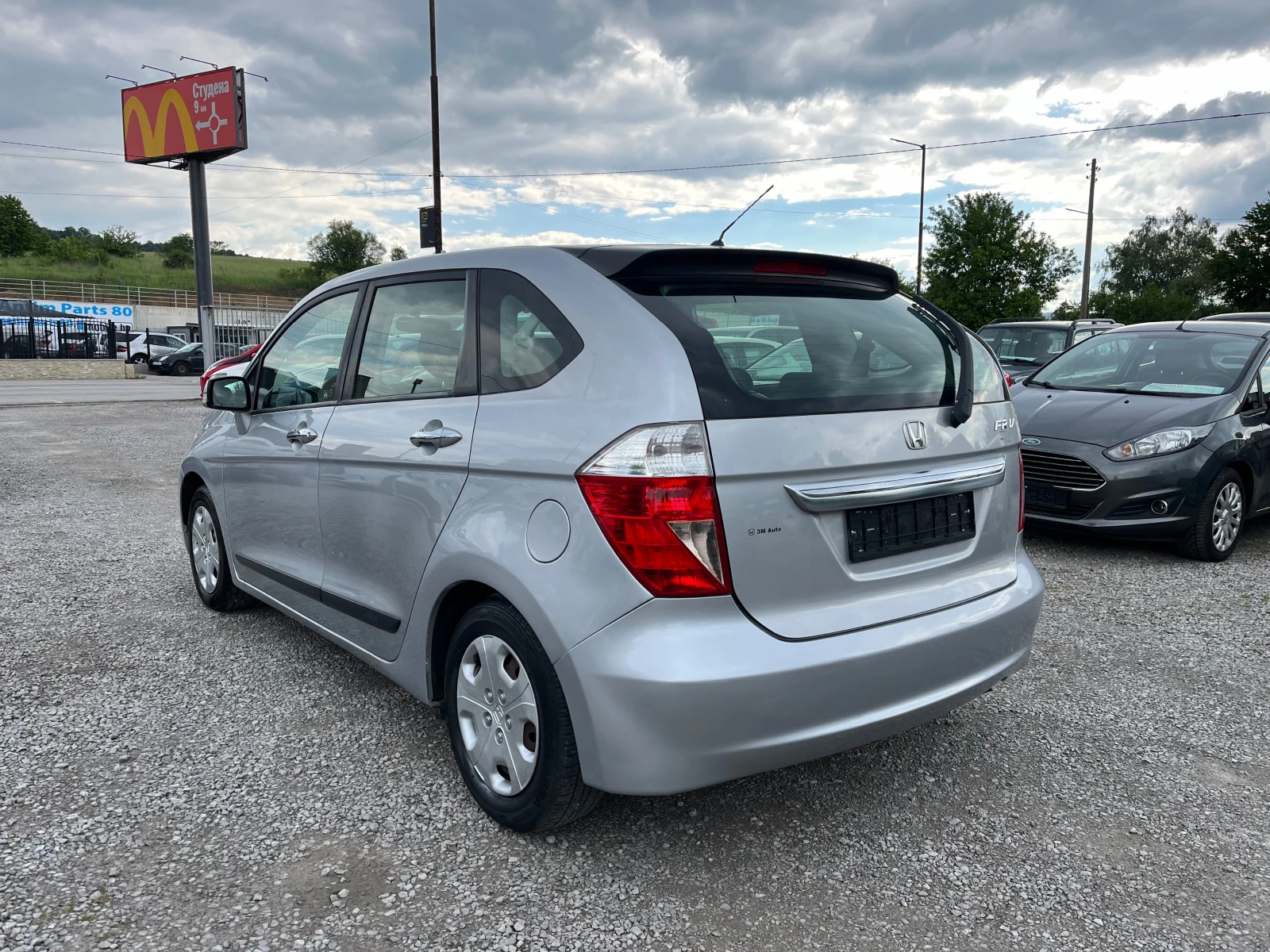 Honda Fr-v 1.7I - изображение 5