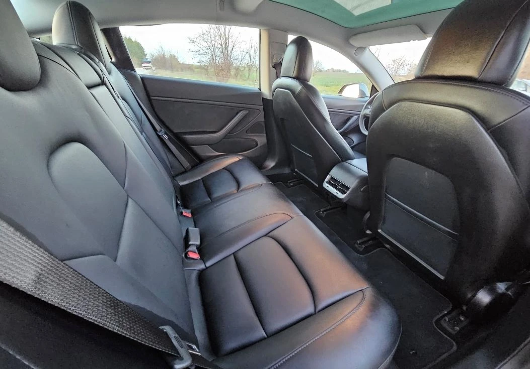 Tesla Model 3  44   | Mobile.bg   17