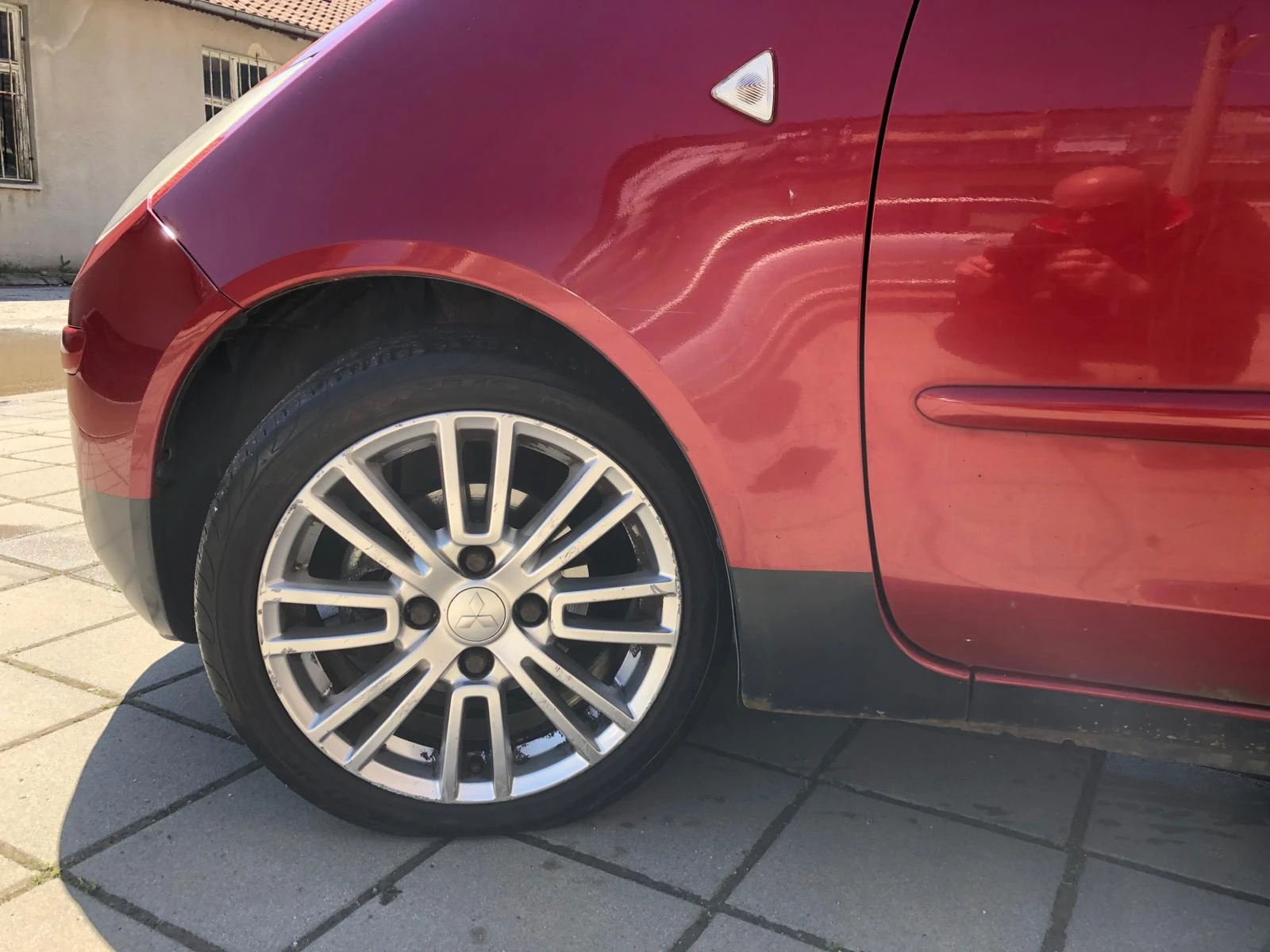 Mitsubishi Colt 1.5 - изображение 4