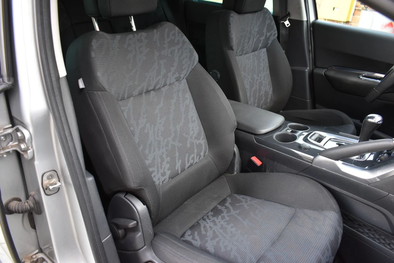 Peugeot 3008 1.6Т Автоматик - изображение 10