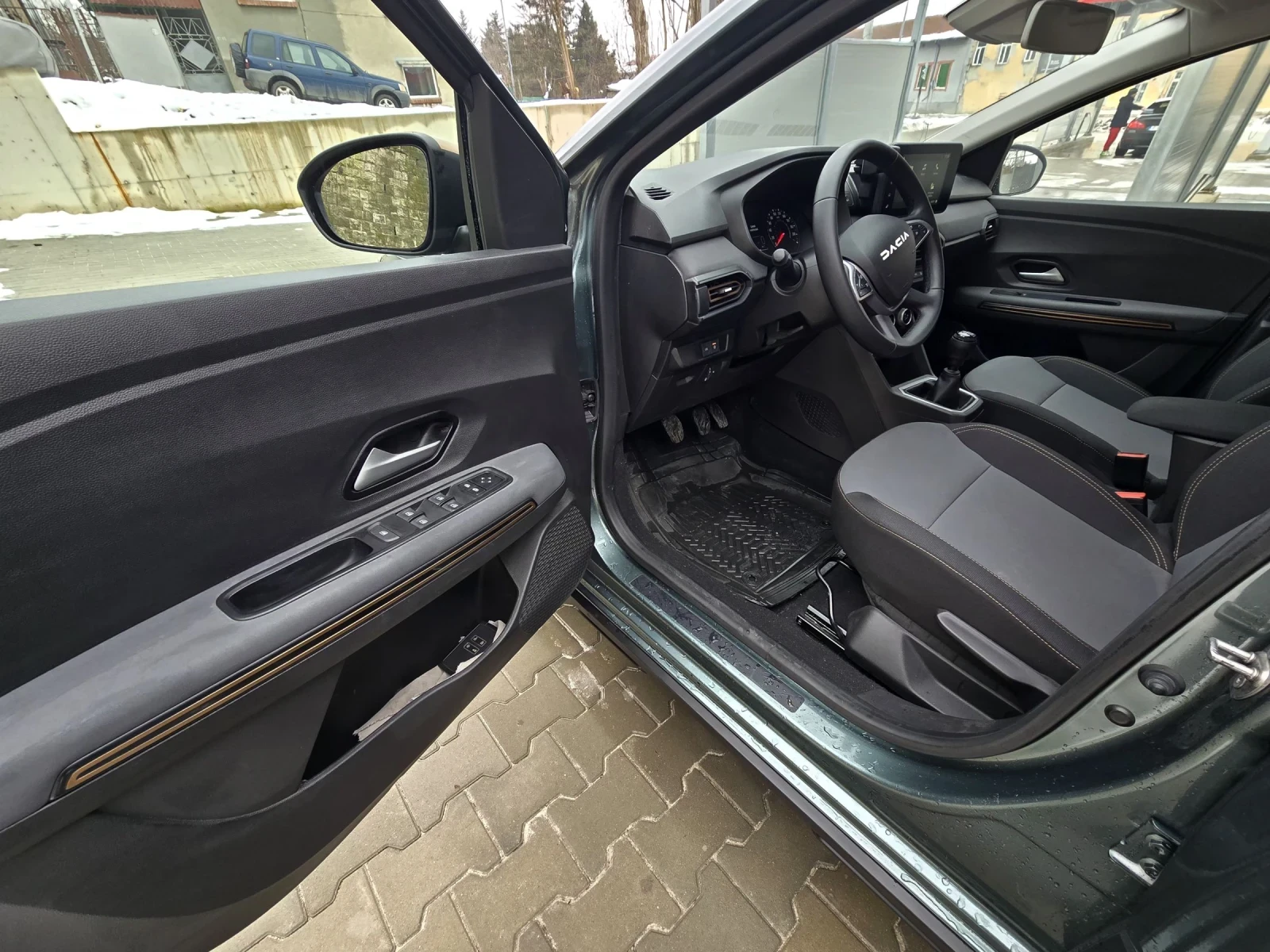 Dacia Sandero STEPWAY Extreme + , ECO-G 100 | Mobile.bg � ����������� 8