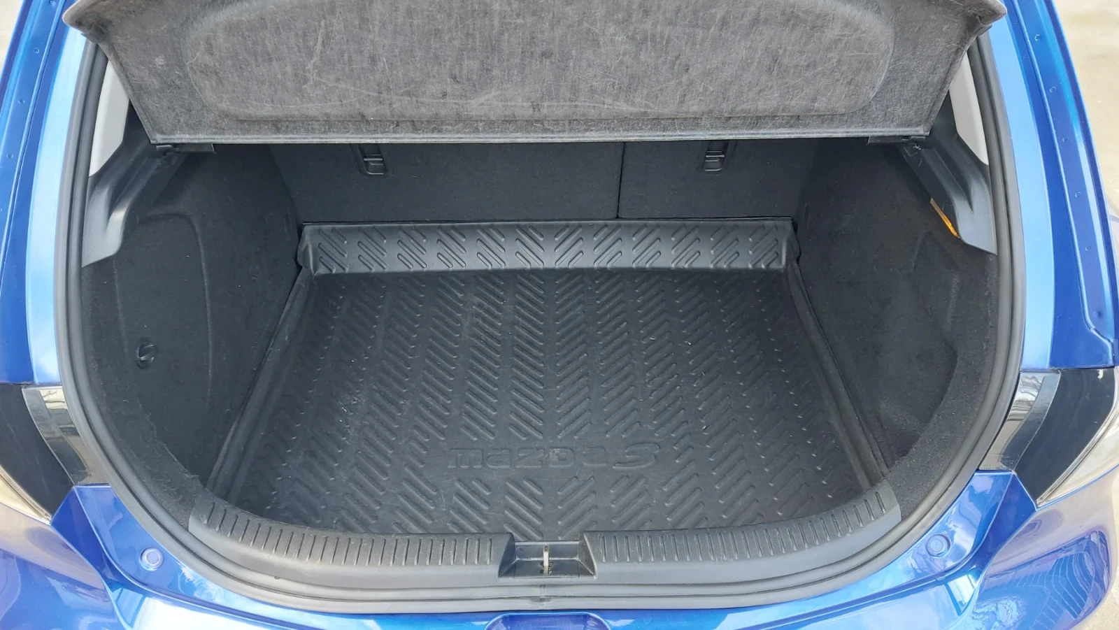 Mazda 3 1.6/Automatic/Обслужен , снимка 13 - Автомобили и джипове - 53730598