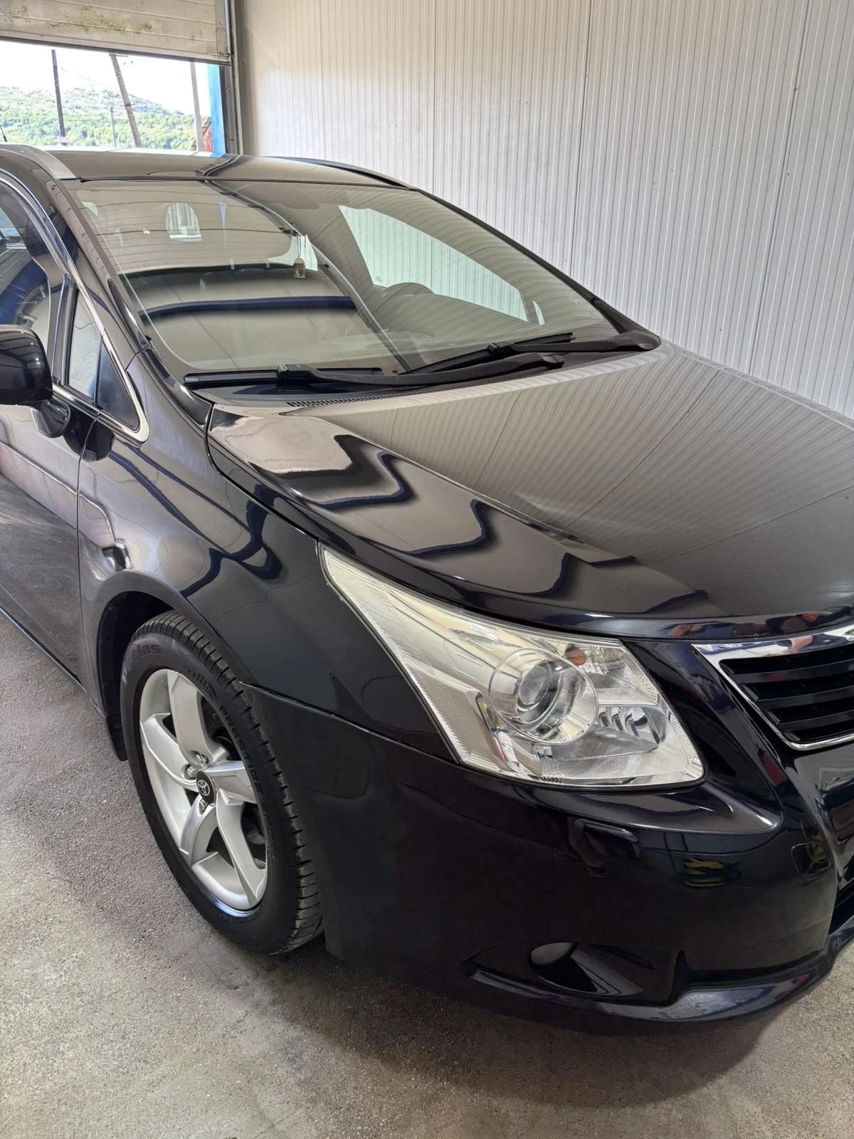 Toyota Avensis D-4D, Android, High + Luxury Grade Package, снимка 3 - Автомобили и джипове - 54723867