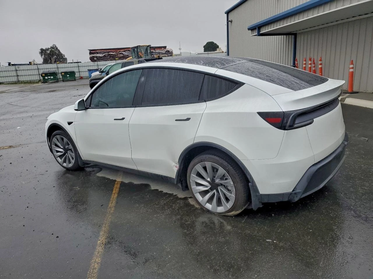 Tesla Model Y, снимка 2 - Автомобили и джипове - 53953523