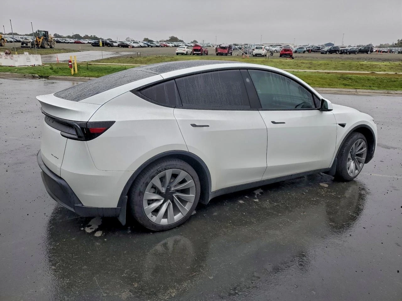 Tesla Model Y, снимка 3 - Автомобили и джипове - 53953523