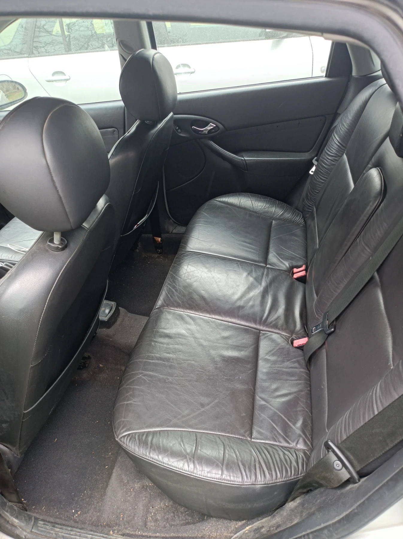 Ford Focus 1.6, снимка 7 - Автомобили и джипове - 54117215