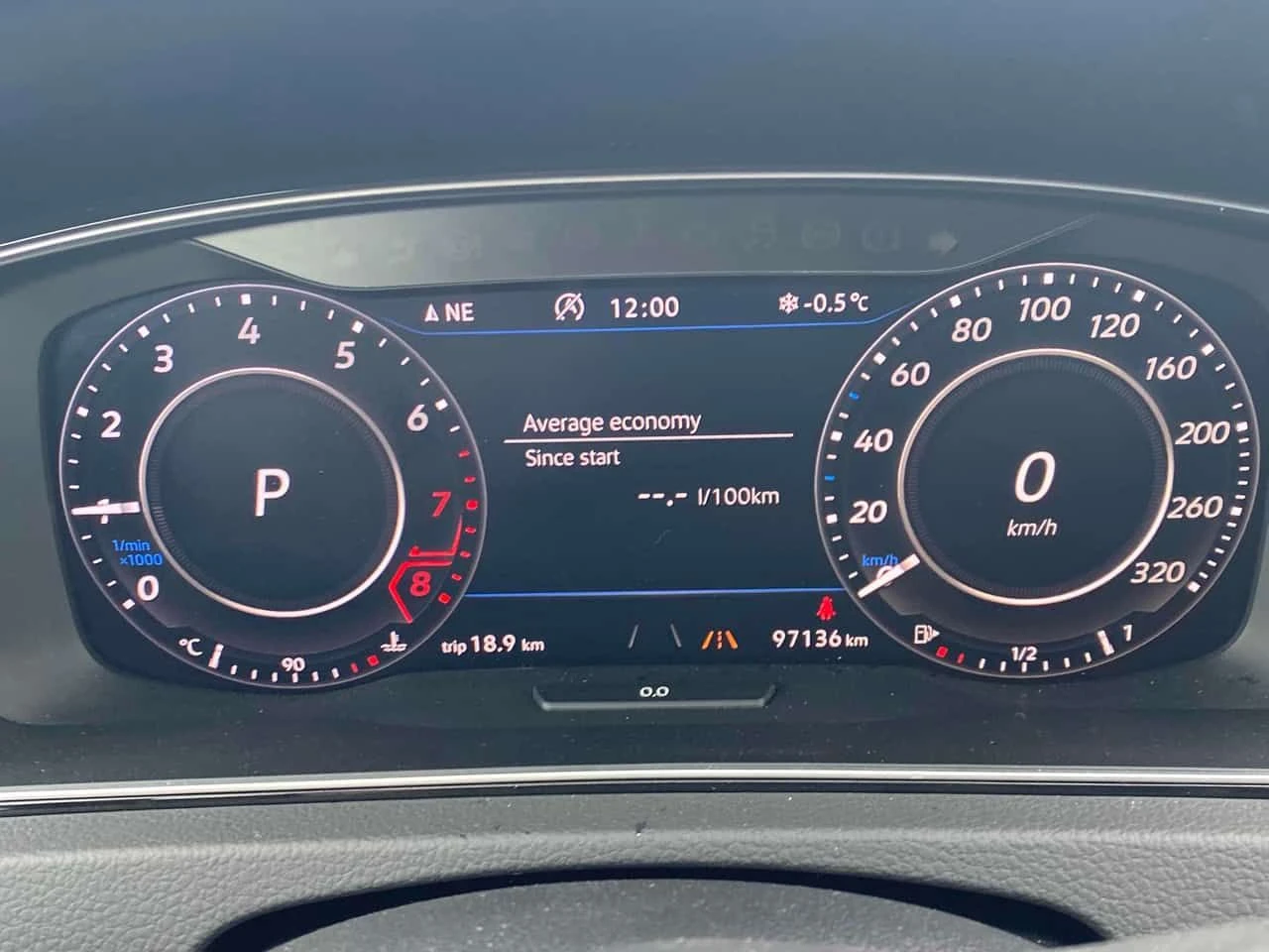 VW Golf R / CAMERA / ПОДГРЕВИ , снимка 8 - Автомобили и джипове - 54146184