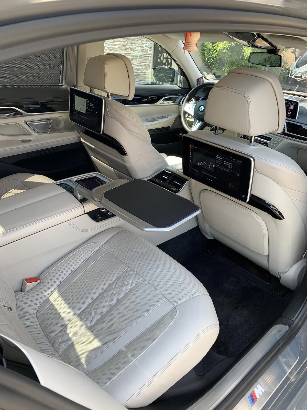 BMW 740  740d Long xDrive M-Pack Executive Lounge , снимка 2 - Автомобили и джипове - 54156897